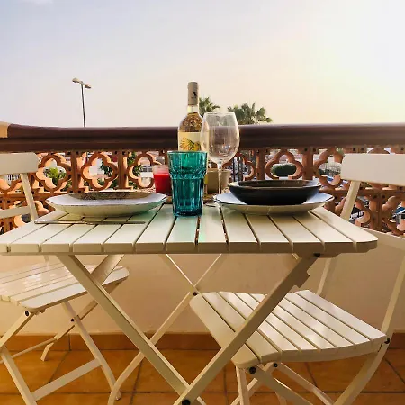 Shanti, La Casa Azul